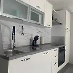 Matea * Plomin