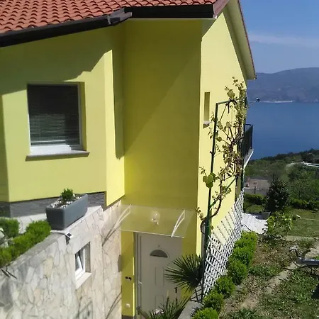 Apartment Matea Plomin